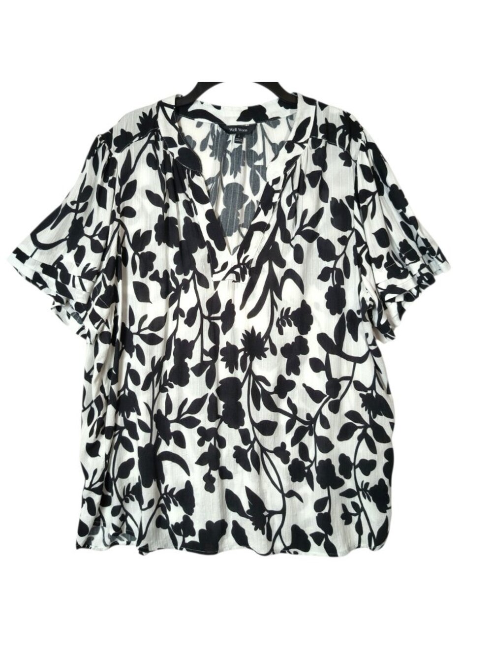 Well Worn Women's Large Black & White Floral Print Blouse Short Sleeve